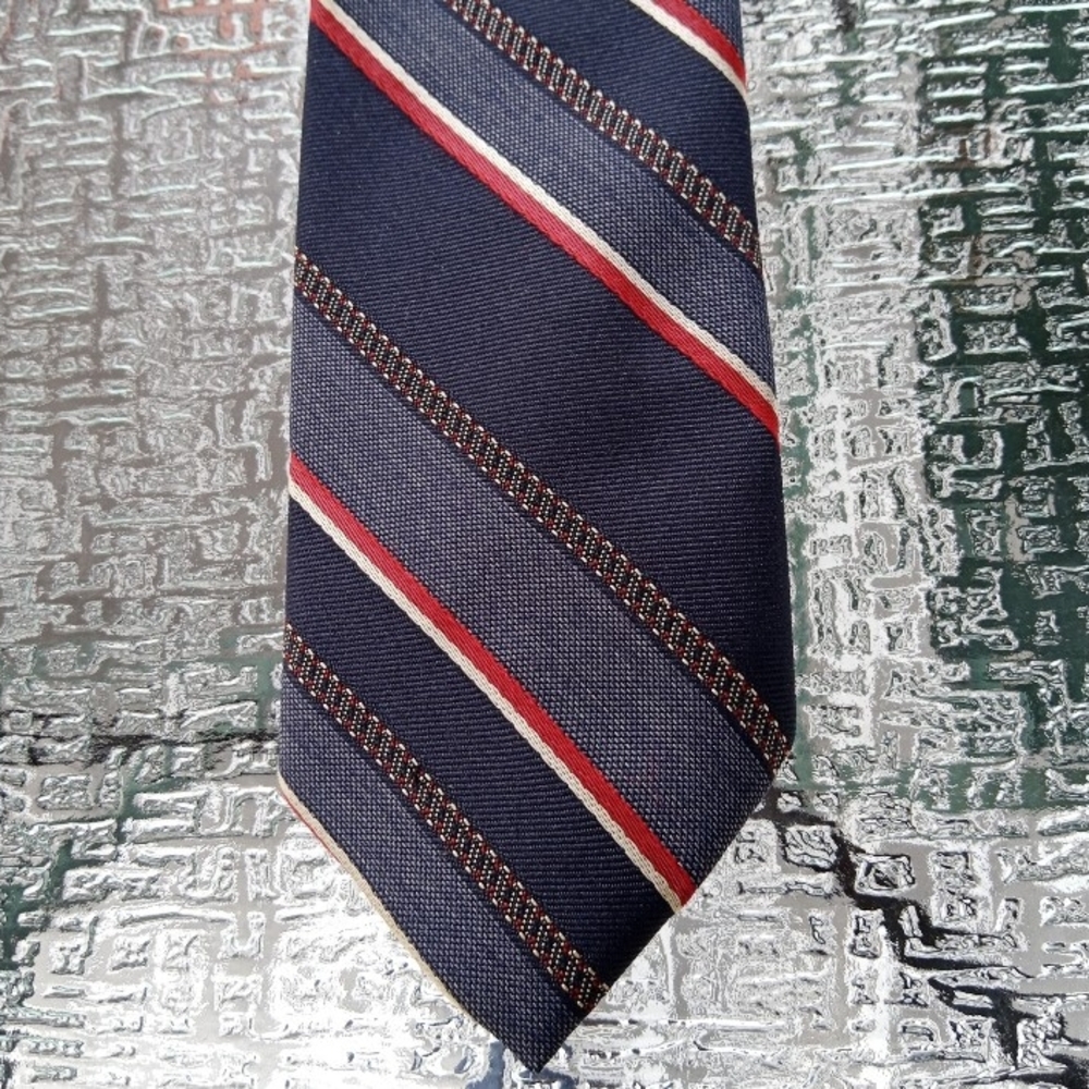 Classic Diagonal Striped Men's Tie 60" 100%Polyester Navy Blue White Crimson Red